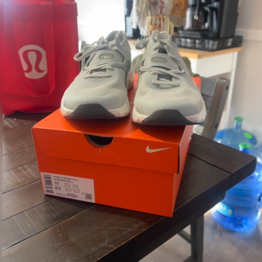 Nike Kids Light Gray Lace-Up Sneakers